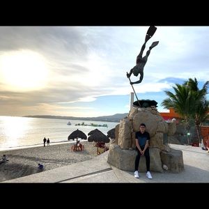 Meet your Posher, Damian